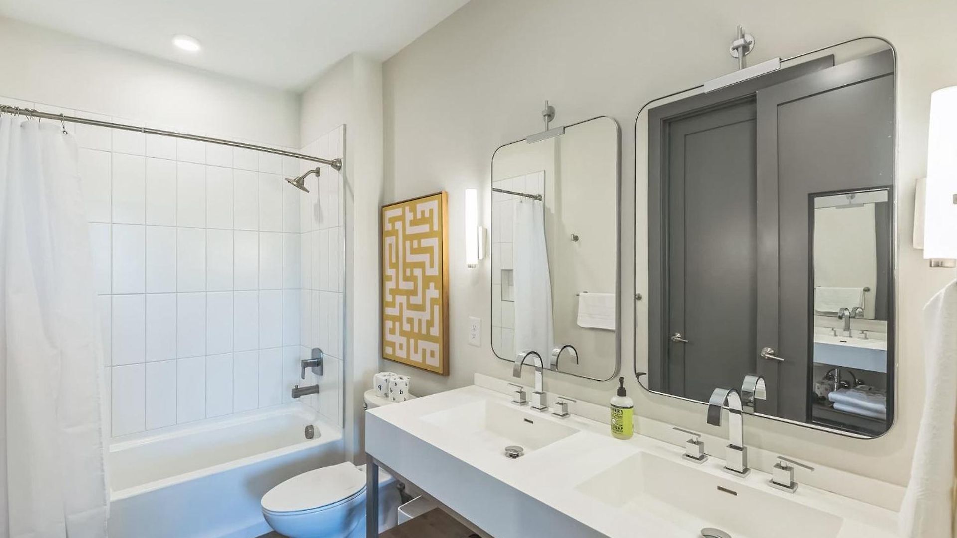 Gorgeous For 8 With Rooftop & Gym Near Dt Nashville
