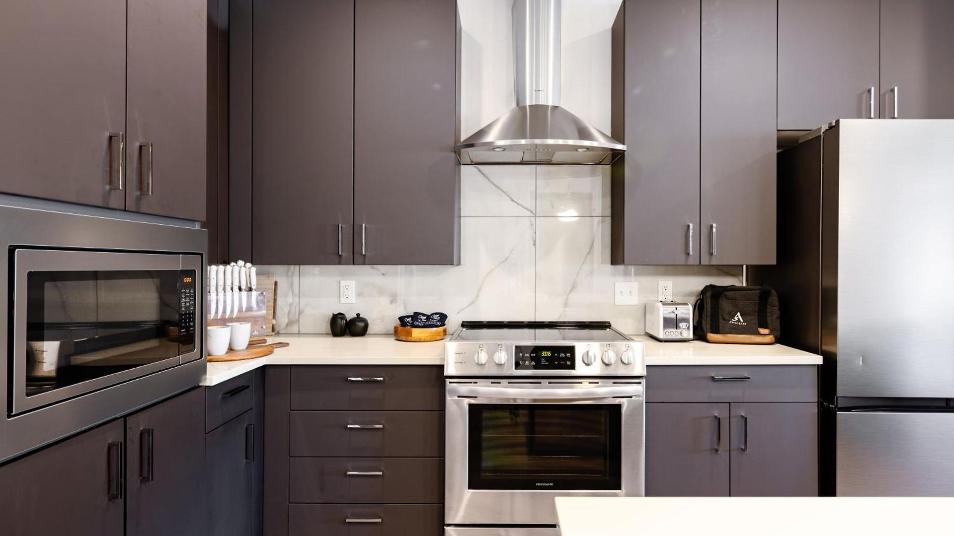 The Odyssey By Avantstay Apartment