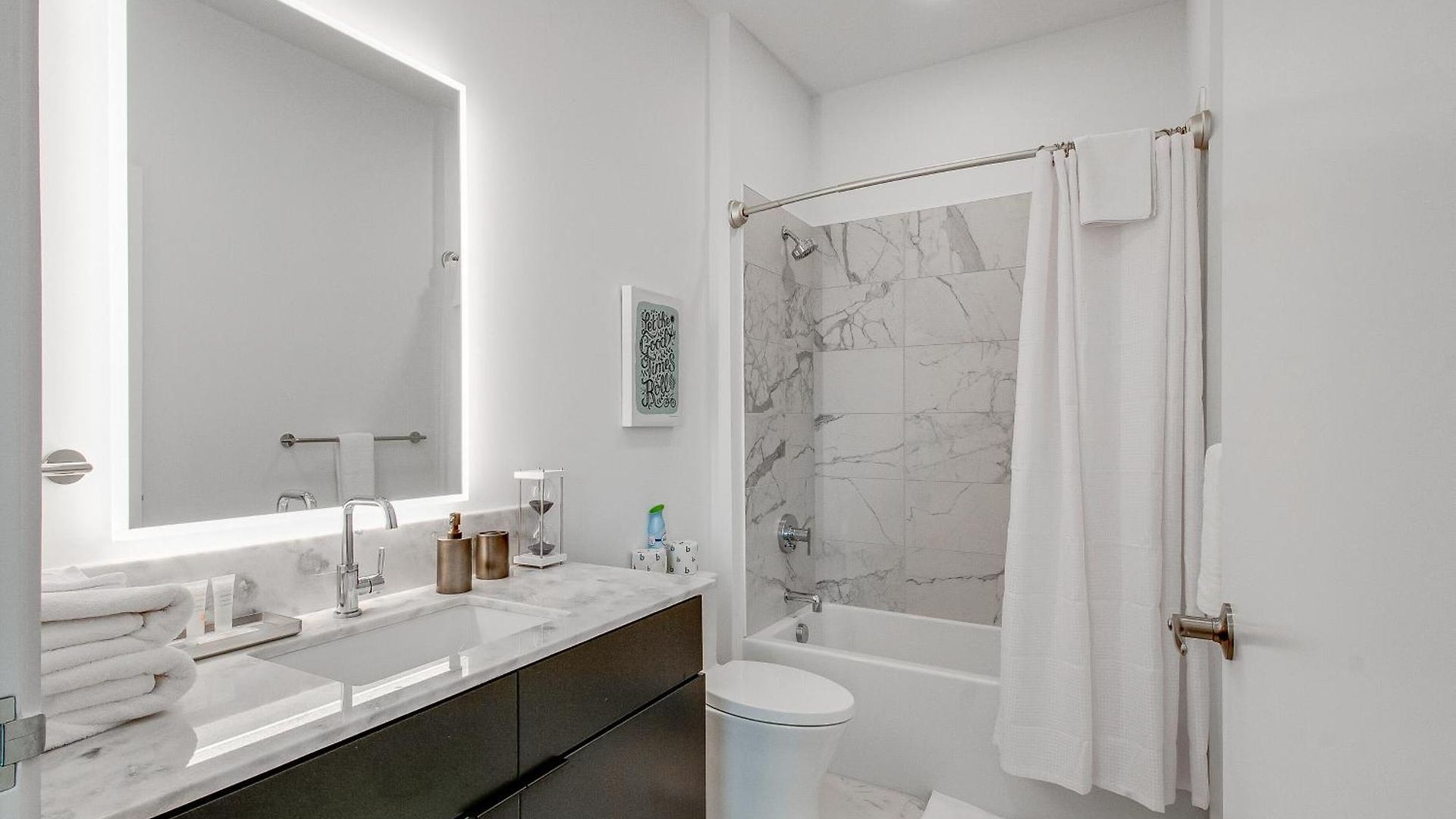 Eve Apartment *