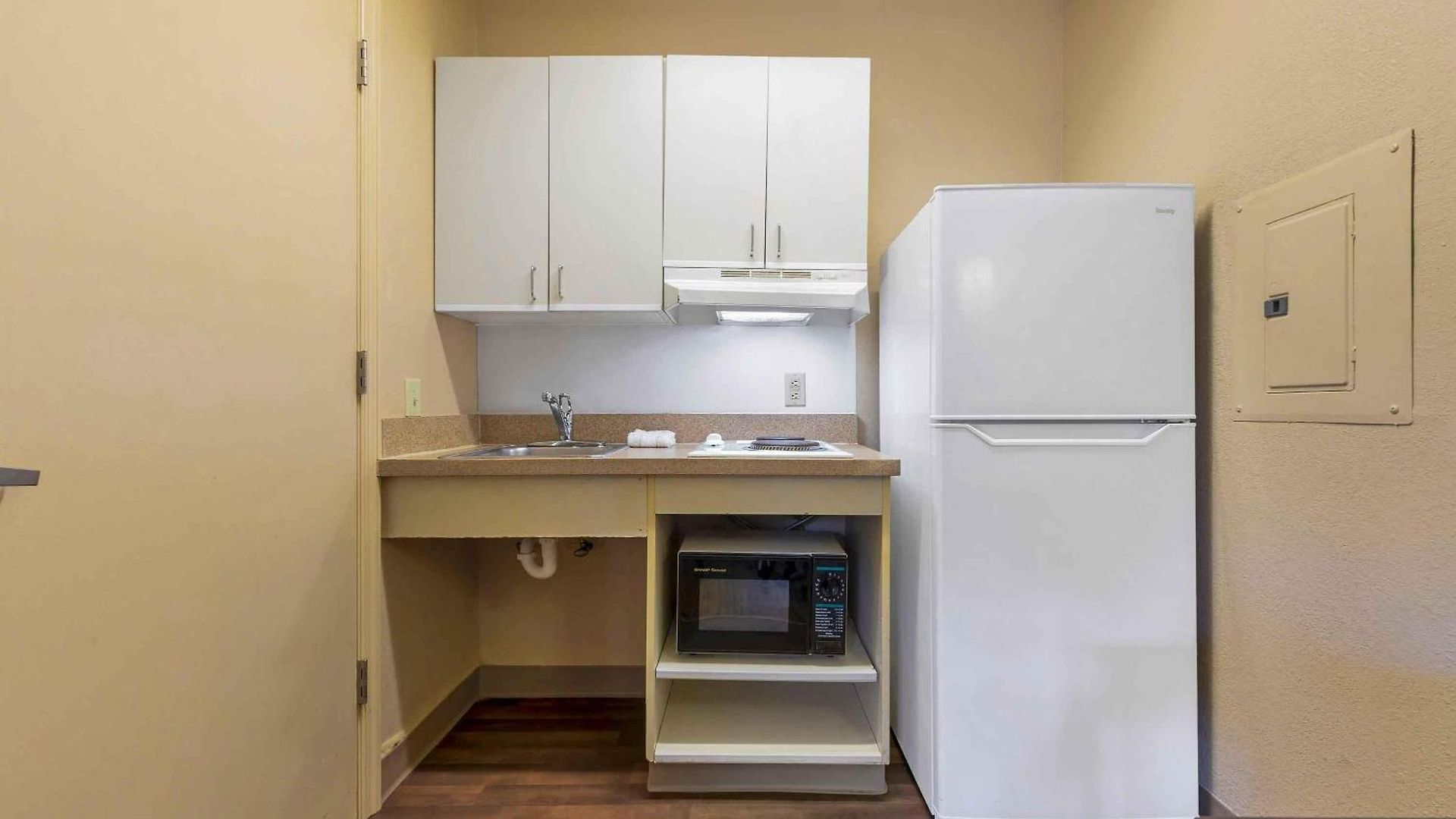 Extended America Select - - Airport Hotel
