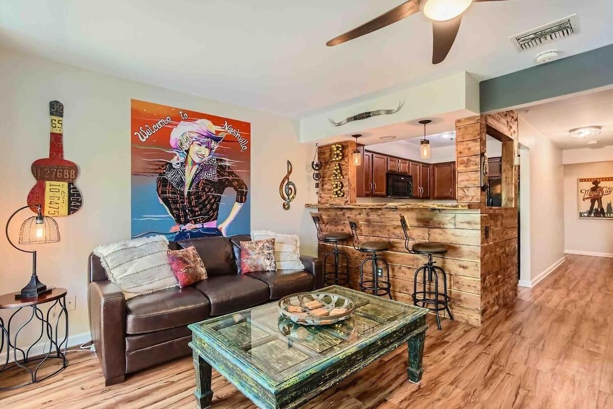 Apartment Winedown In Music Free Park Pool View Nashville