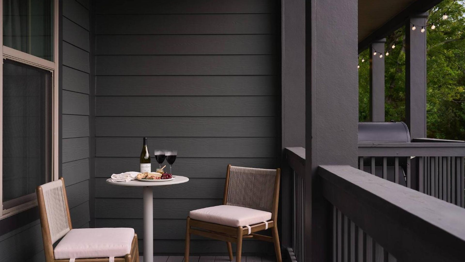 *new* East Luxe Townhouse, Sleeps 6 * Nashville