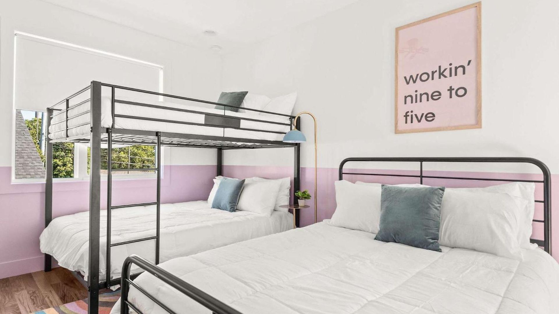 The Dolly House 8br Sleeps 24 5min To Dt Holiday home *