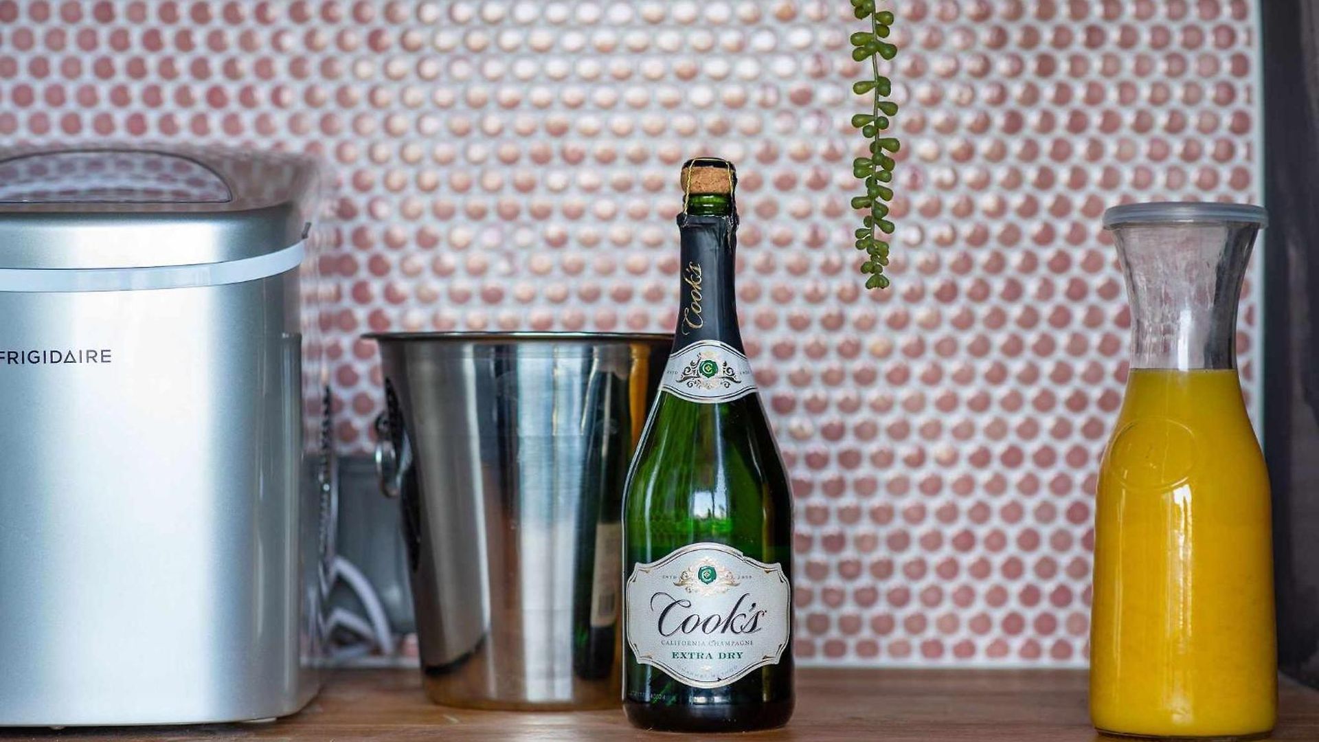 Holiday home The Jolene Bubbly Bar With Views 5min To Dt *