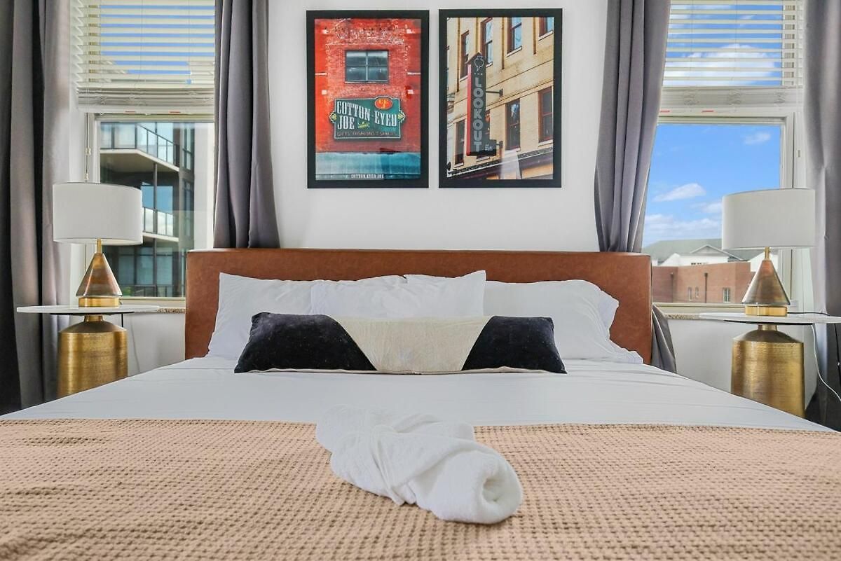 Stylish Midtown Near Vanderbilt & Parthenon * Nashville