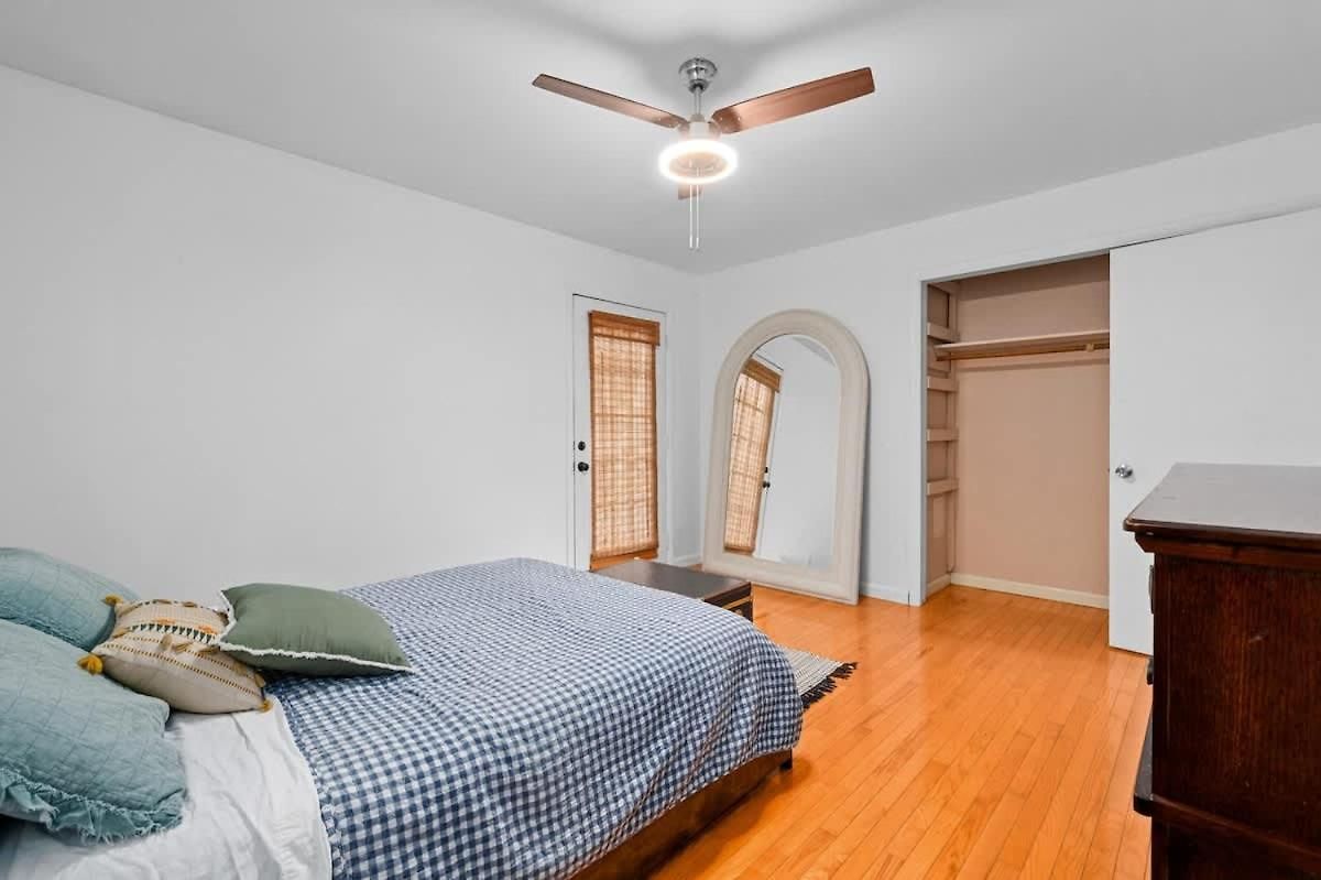 Game And Bunks Sleeps 12 Near Downtown Holiday home