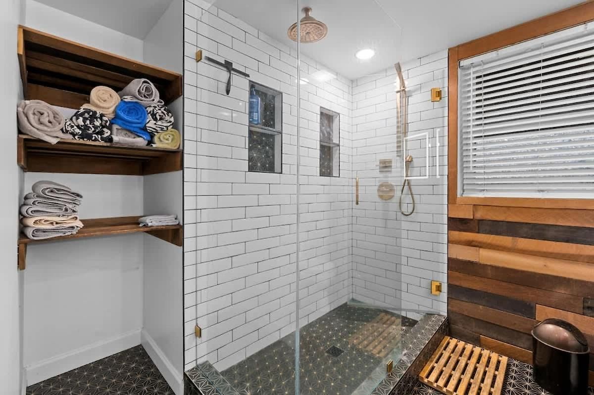 Game And Bunks Sleeps 12 Near Downtown Holiday home