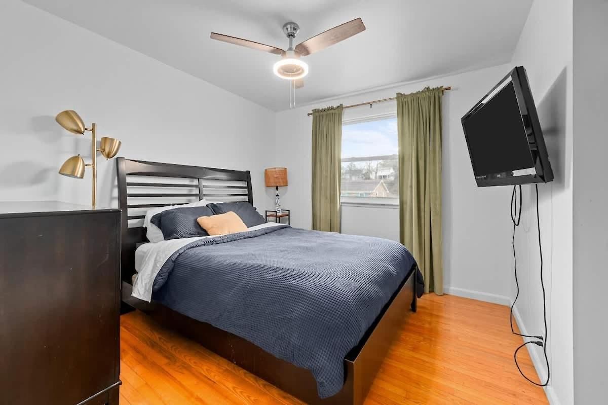 Holiday home Game And Bunks Sleeps 12 Near Downtown *