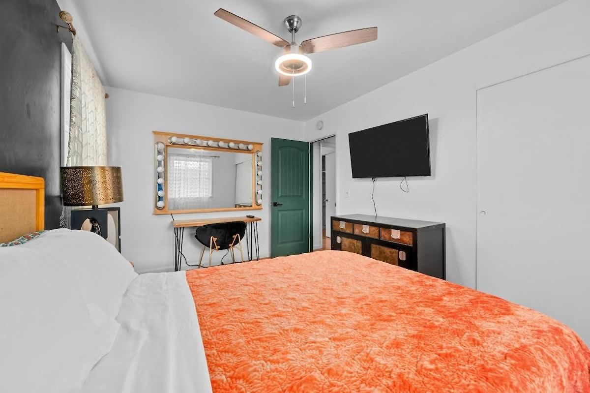 Game And Bunks Sleeps 12 Near Downtown Nashville