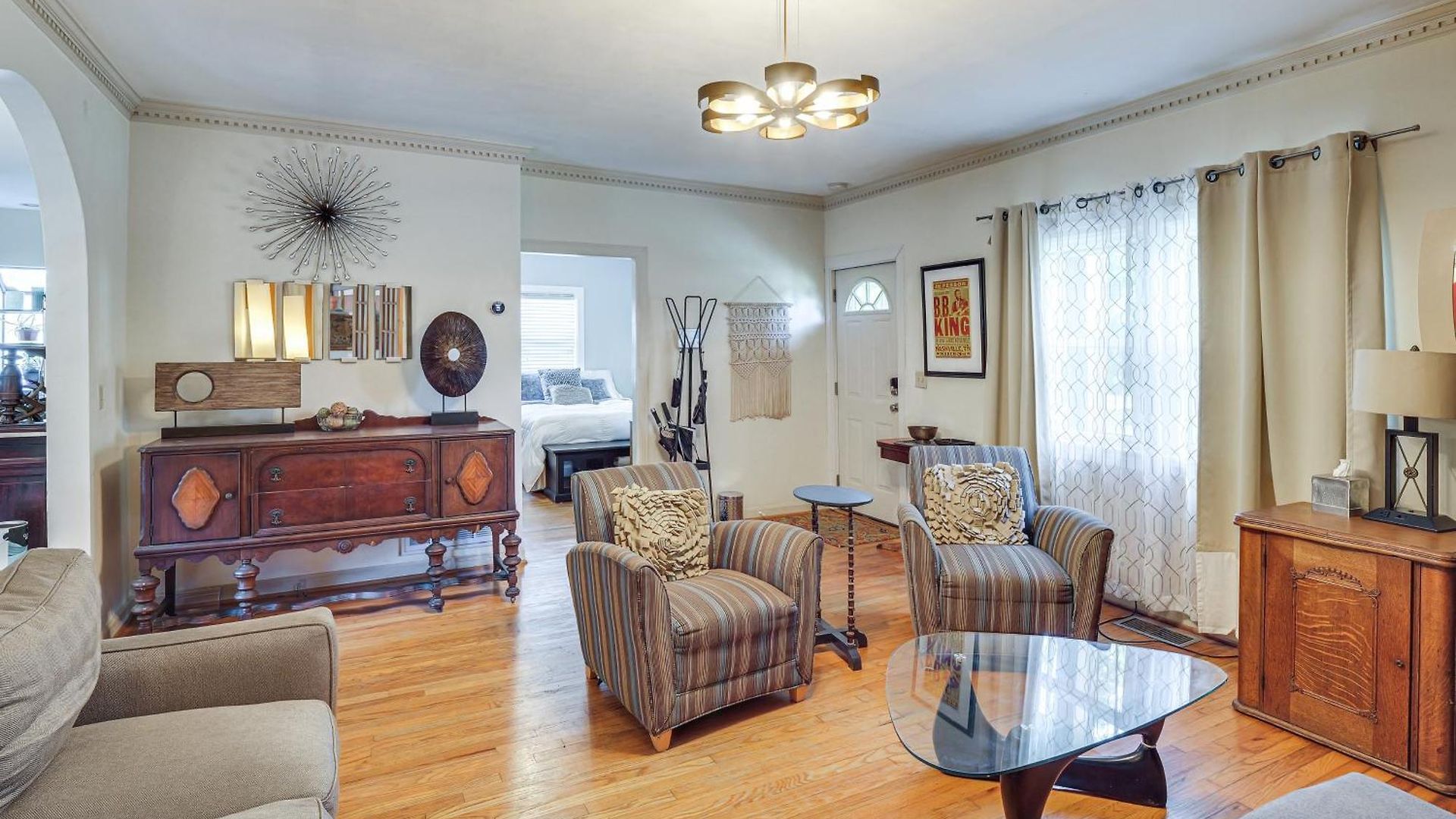 Spacious Retreat W/ Yard: Wfh Friendly! Holiday home Nashville