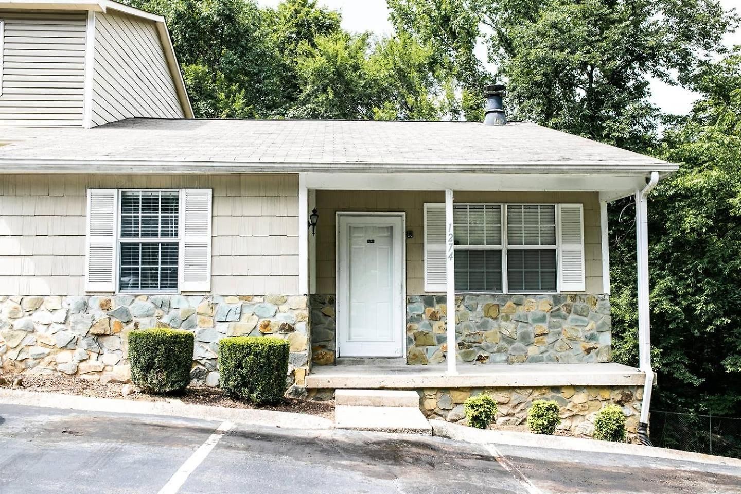 Apartment 2 Units, Sleeps 16, Mins To Downtown - Airport Nashville