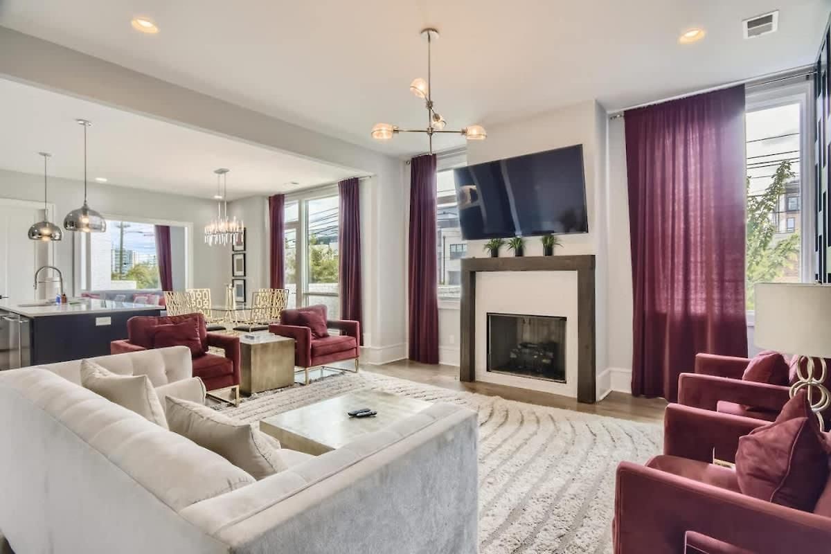 Gulch - Rooftop 360 View - Fire Pit - Garage Holiday home