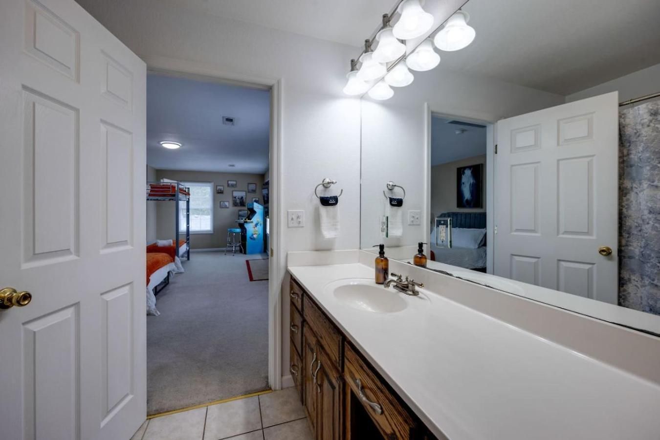 Relaxing 3br Retreat 15 Minutes To Broadway Nashville