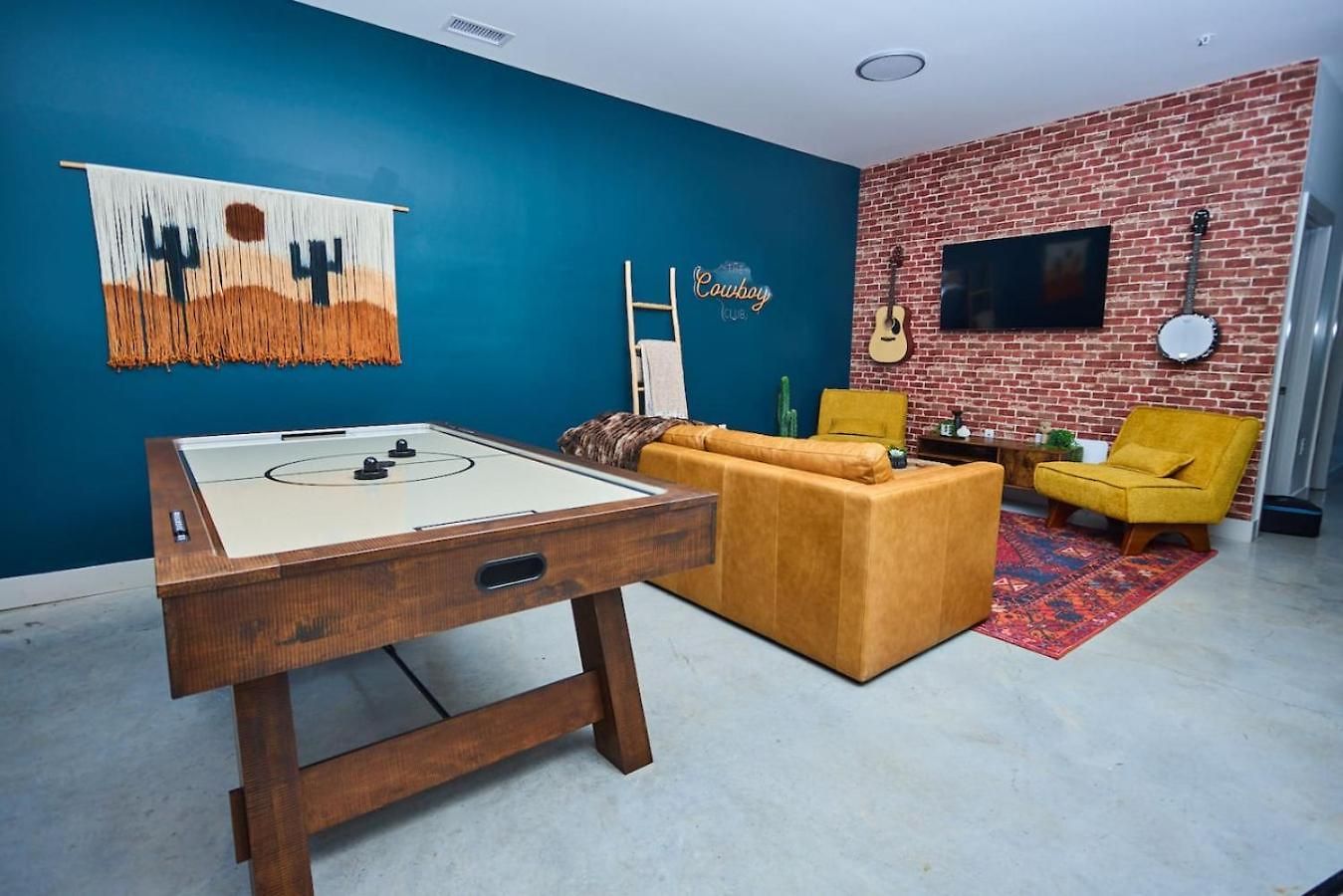 Nashvilles Wildwest Getaway Apartment
