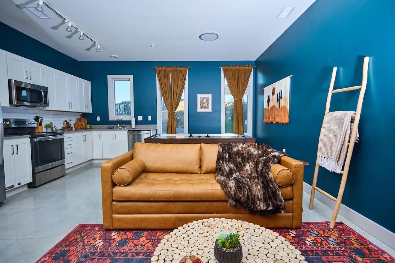 Nashvilles Wildwest Getaway Apartment *
