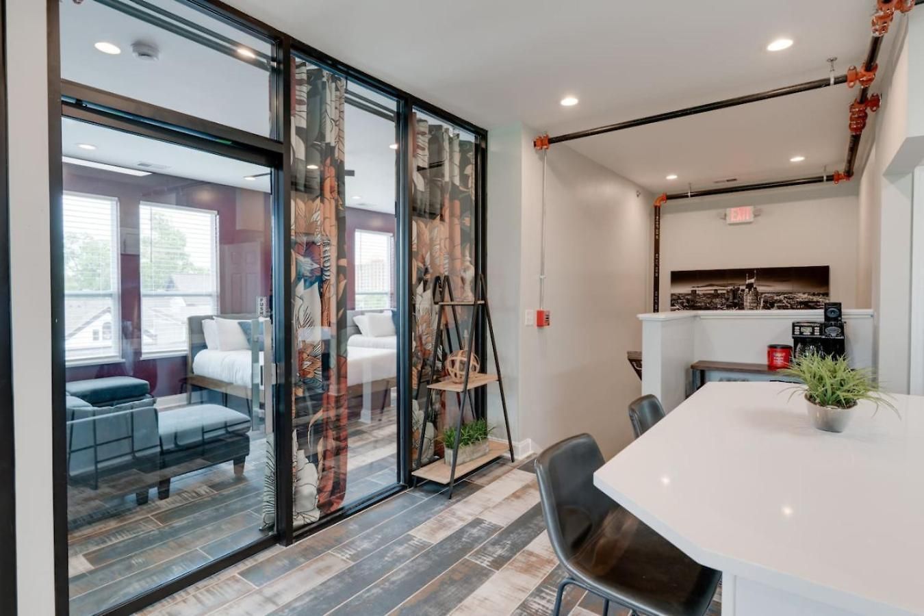 Modern Getaway Near Vandy Nashville