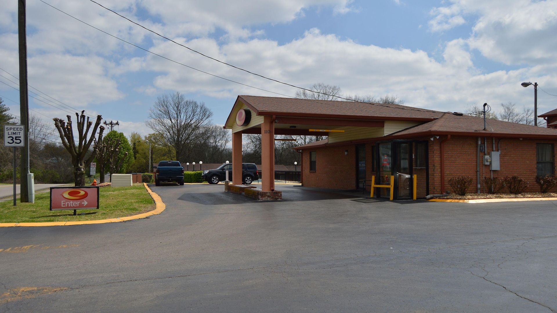 Econo North Motel