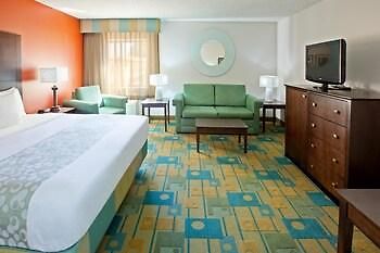 Hotel La Quinta By Wyndham Airport 3*