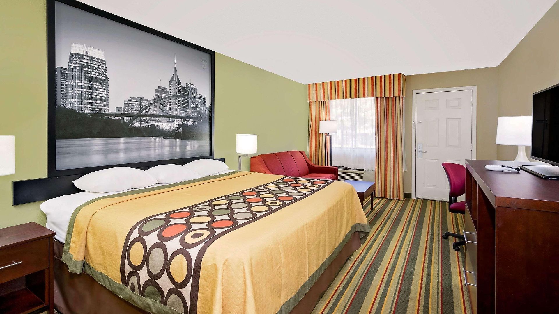 Super 8 By Wyndham Hermitage 2*