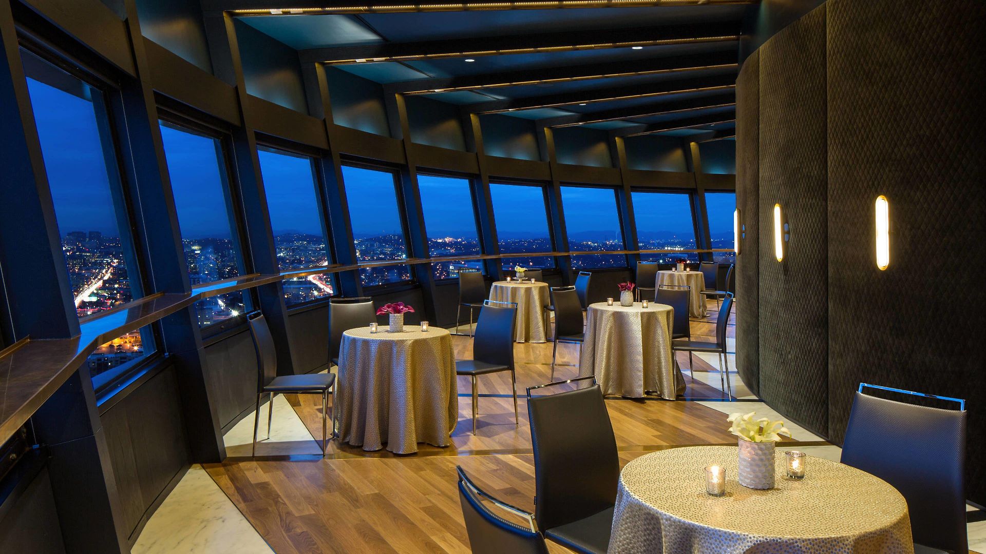 Sheraton Grand Downtown Hotel 4*