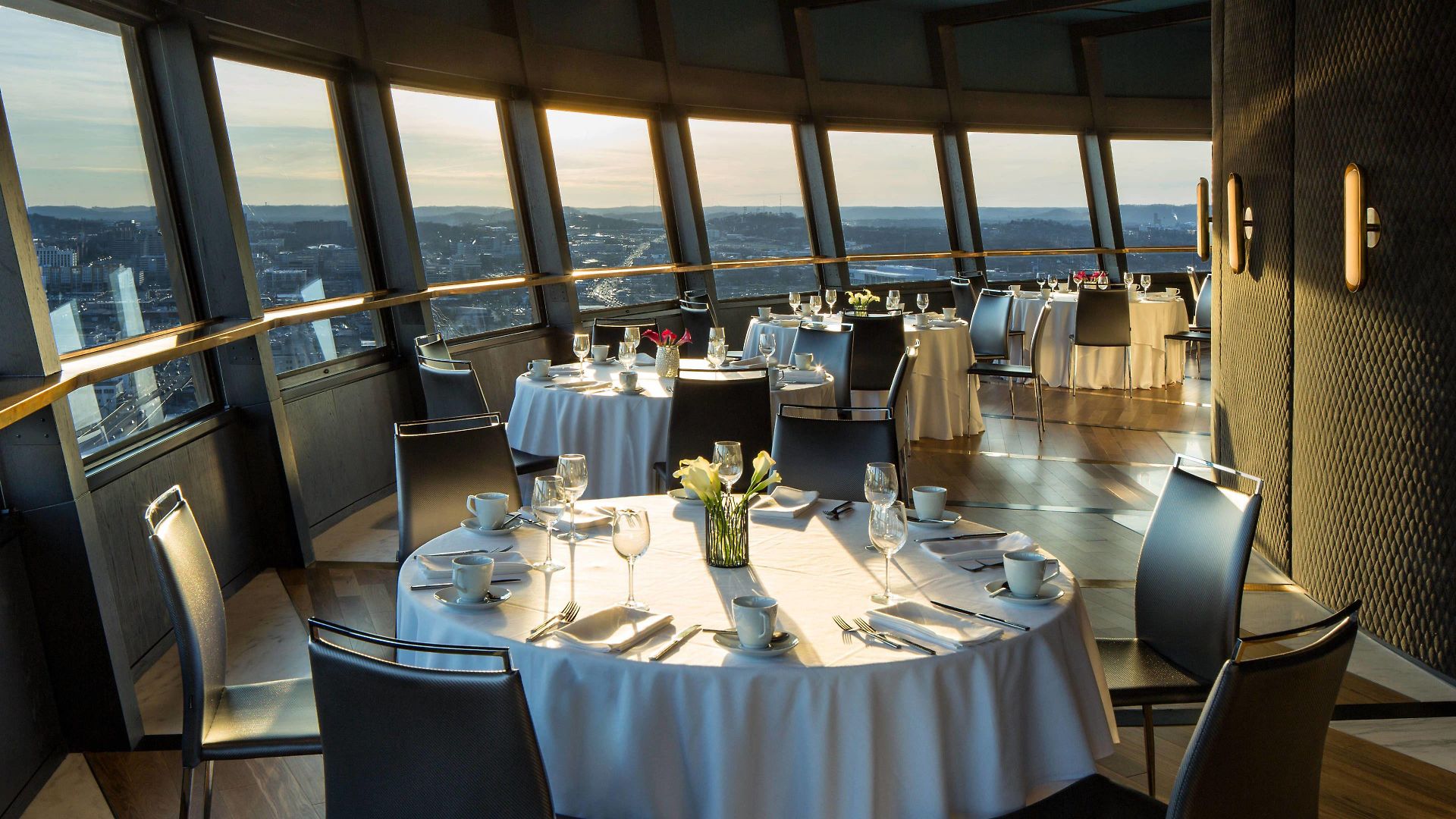 Sheraton Grand Downtown Hotel 4*