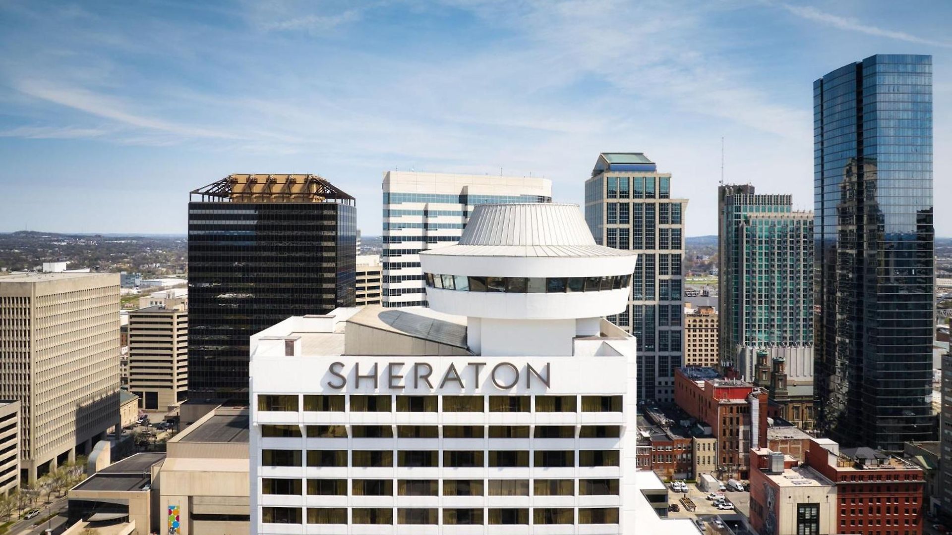Sheraton Grand Downtown 4*