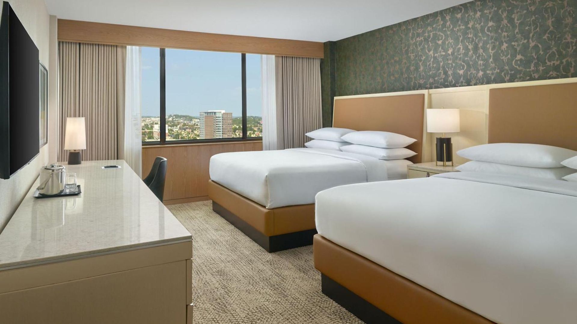 Hotel Sheraton Grand Downtown 4*