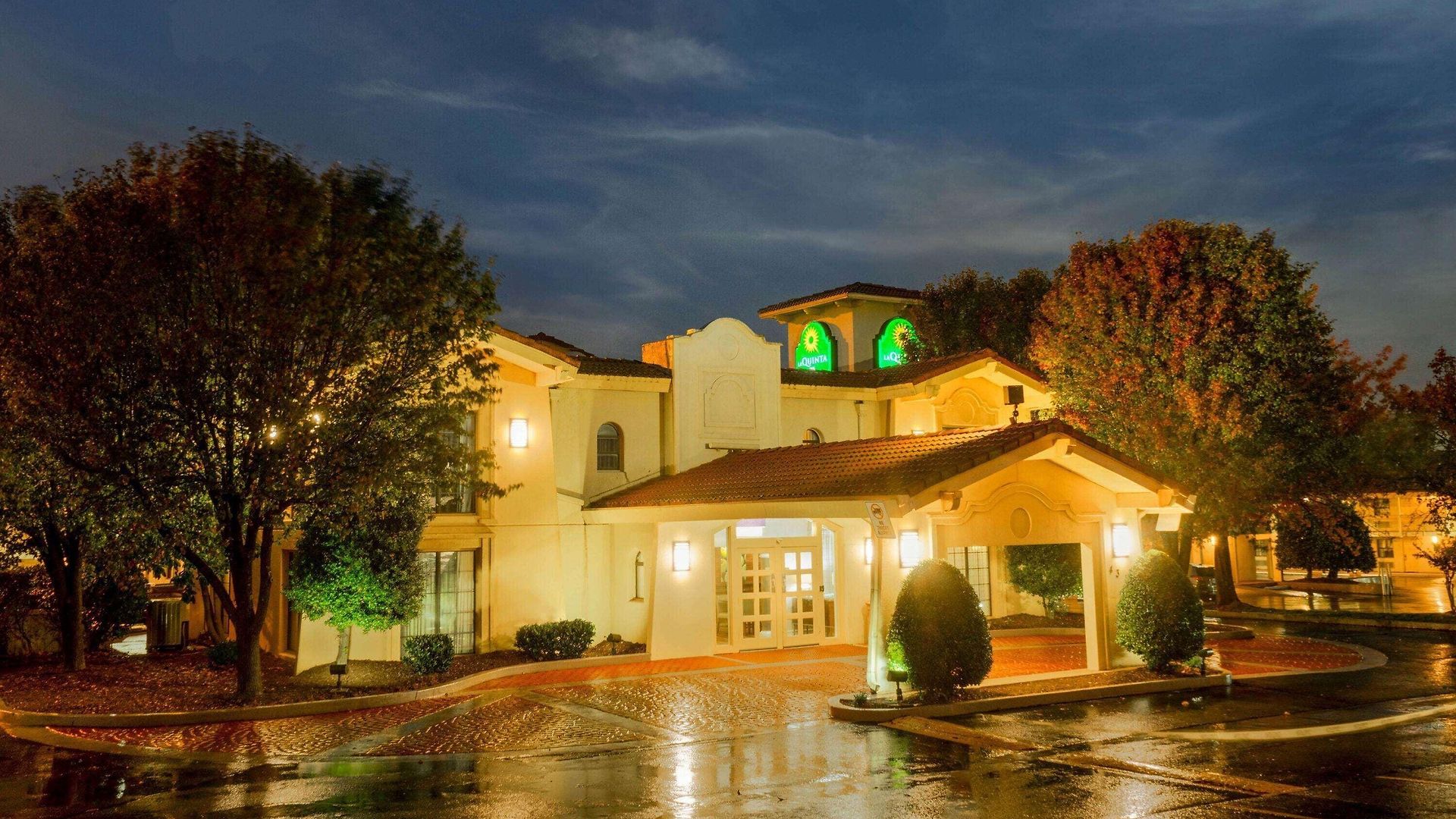 La Quinta By Wyndham South