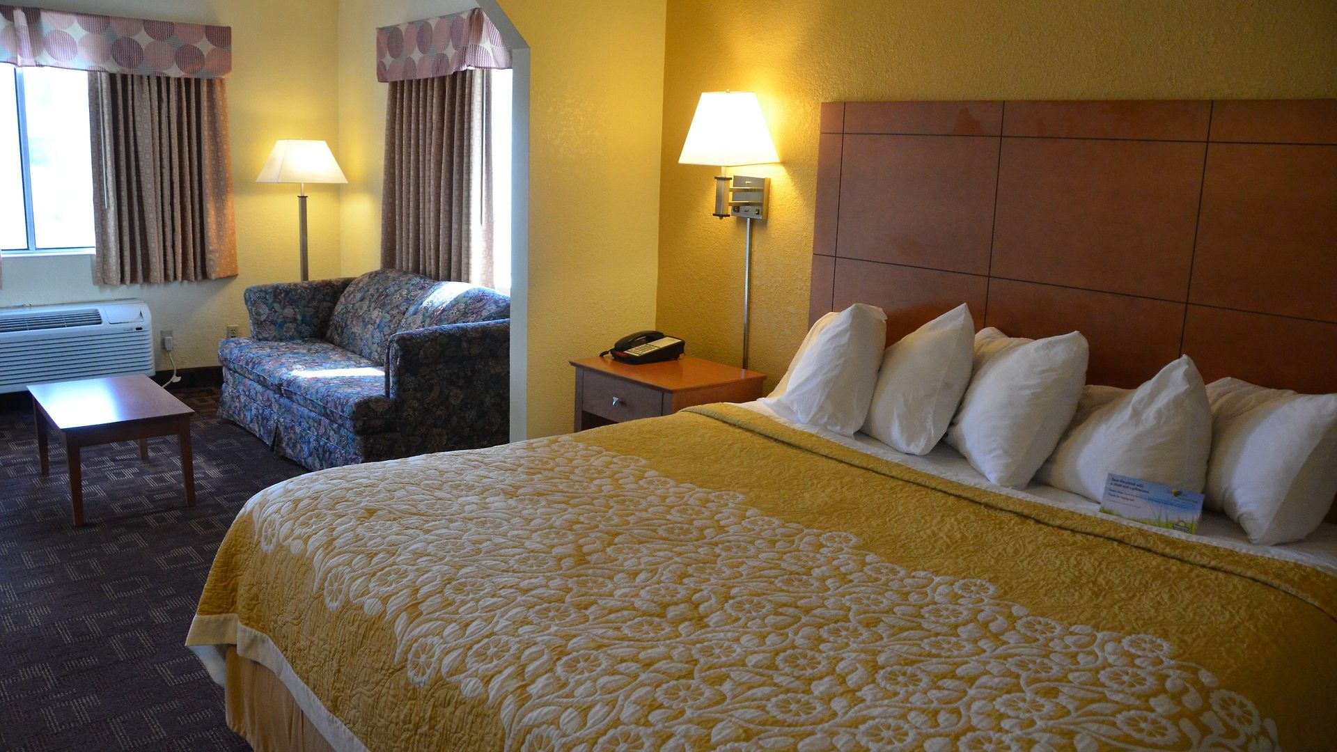 Days By Wyndham Airport East Nashville