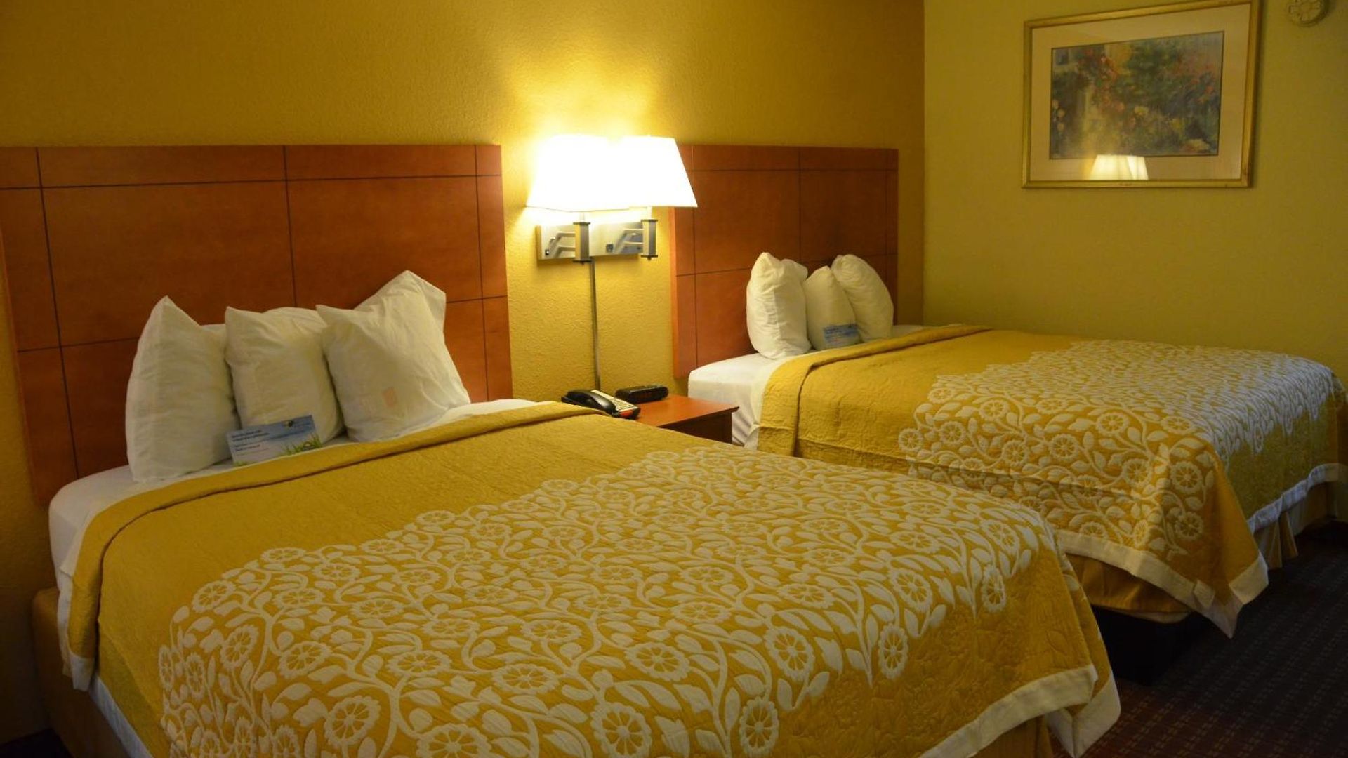 Hotel Days By Wyndham Airport East