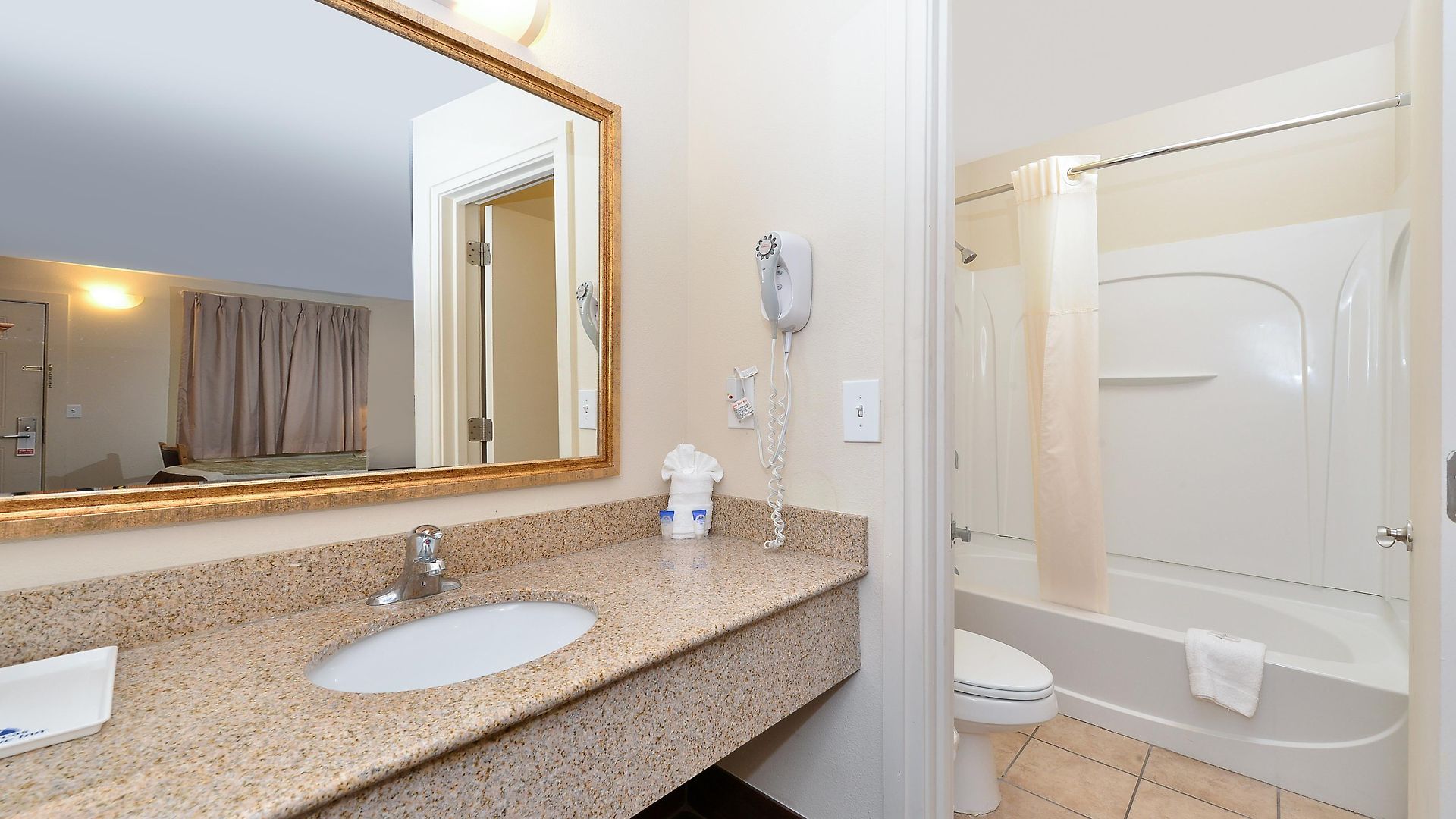 Motel Americas Value Near Downtown Nashville