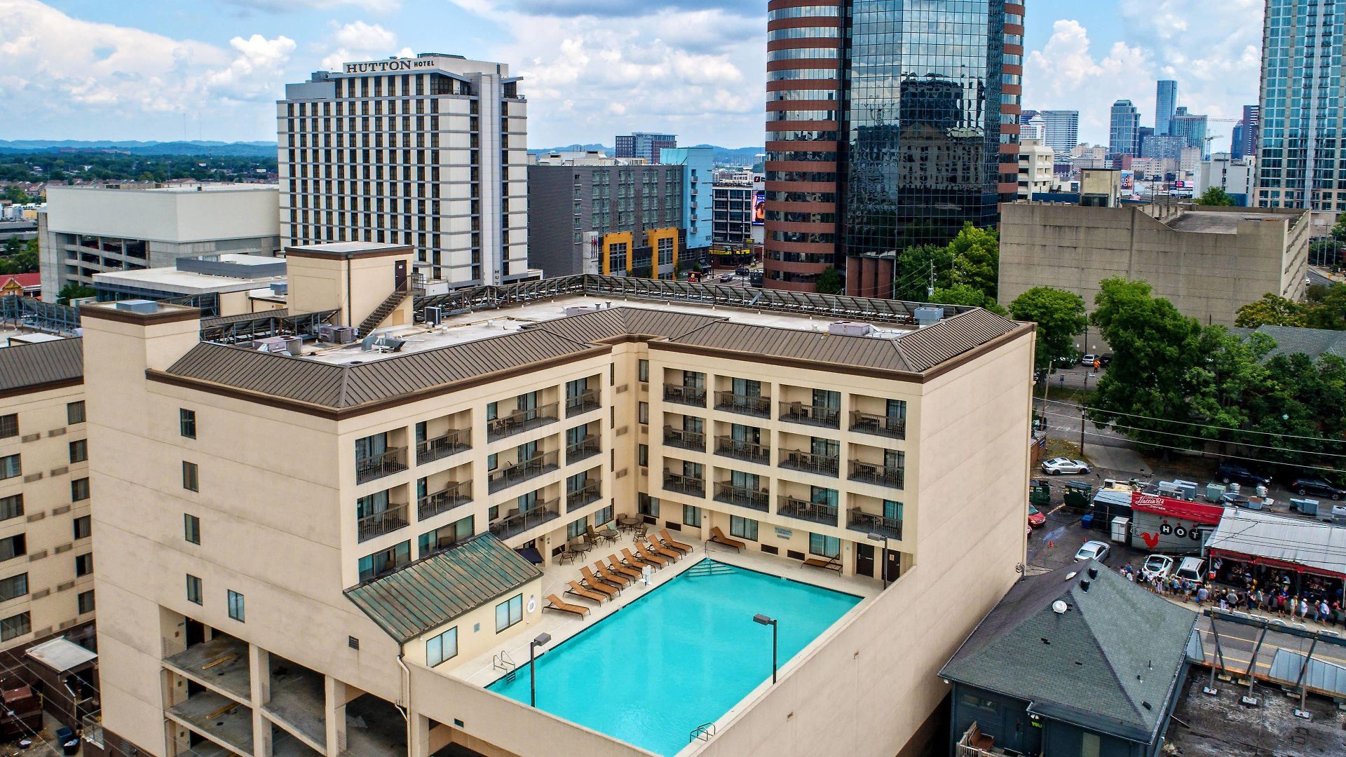 Courtyard By Marriott Vanderbilt West End Hotel 3*