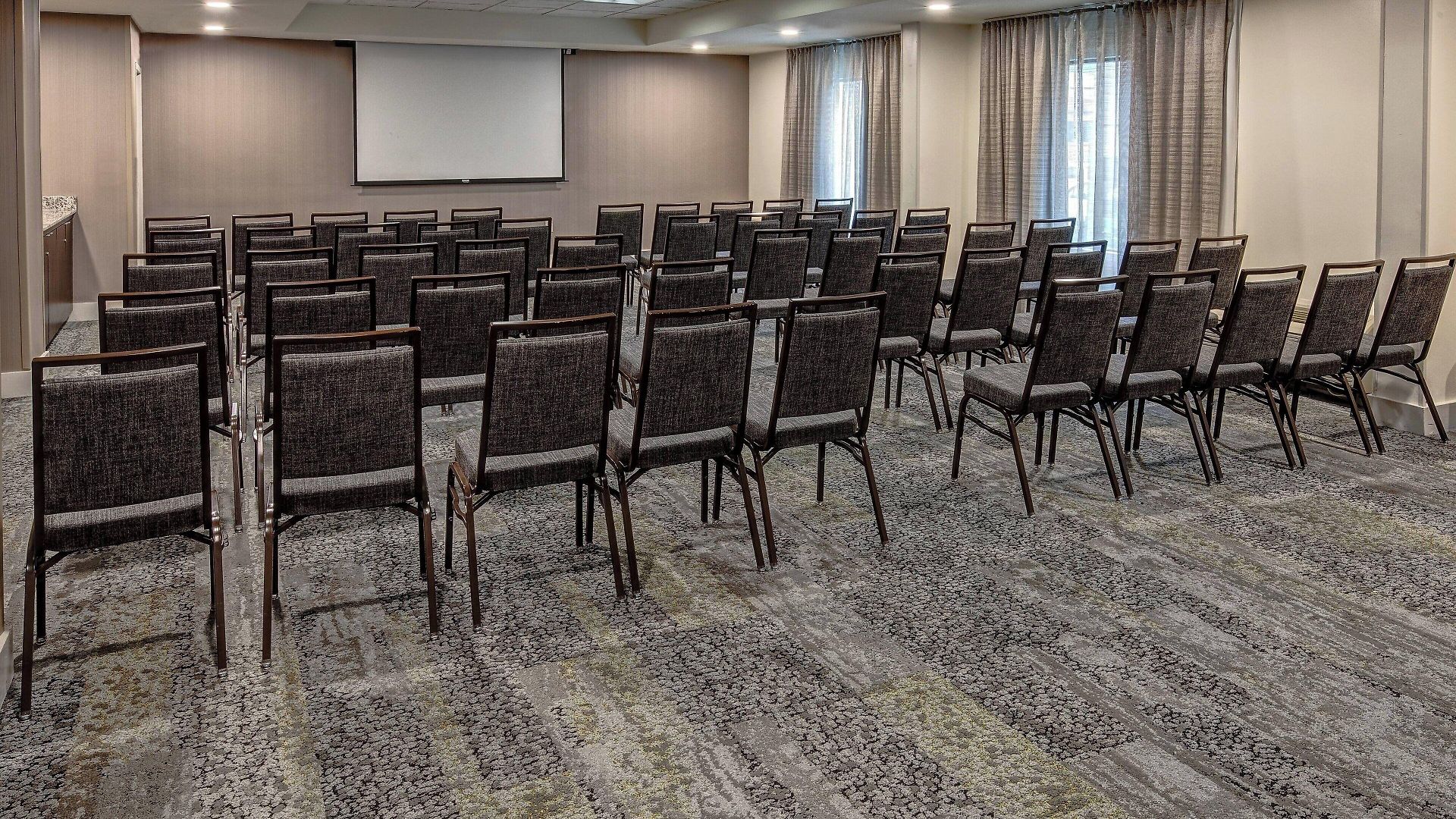Courtyard By Marriott Vanderbilt West End Hotel Nashville