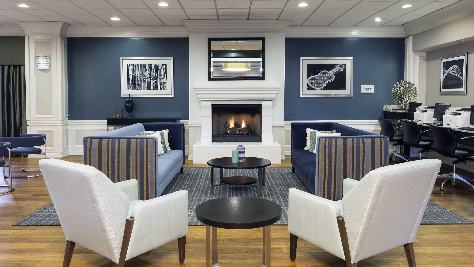 Hotel Express Nashville-downtown - Broadway By Ihg 3*