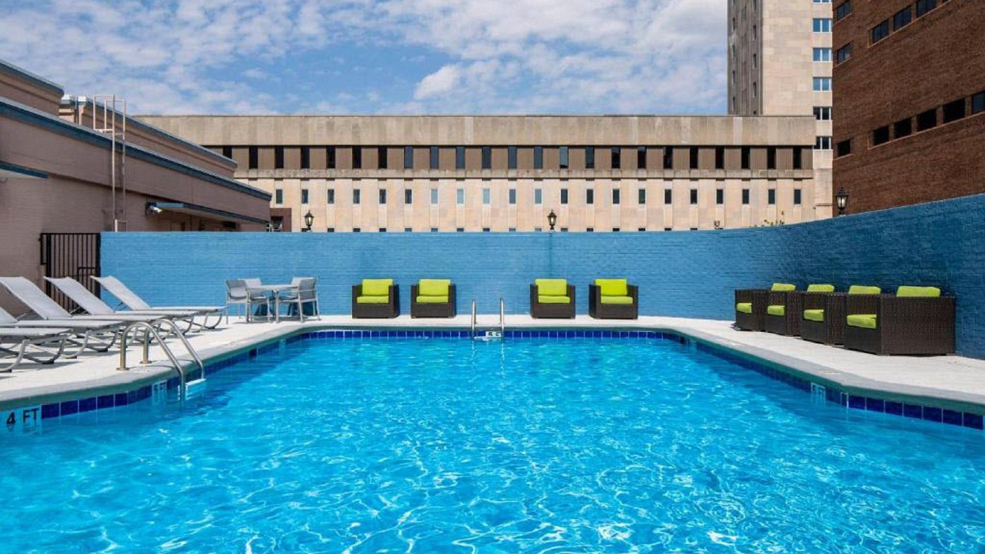 Express Nashville-downtown - Broadway By Ihg Hotel Nashville