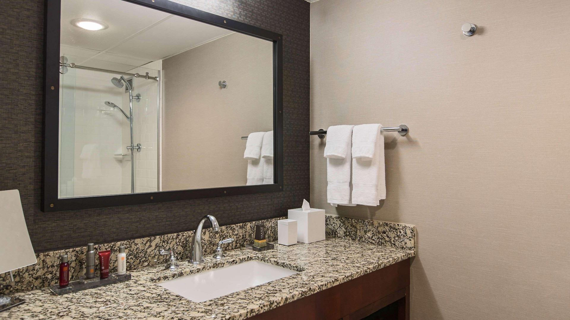 Hotel Sonesta Airport Nashville