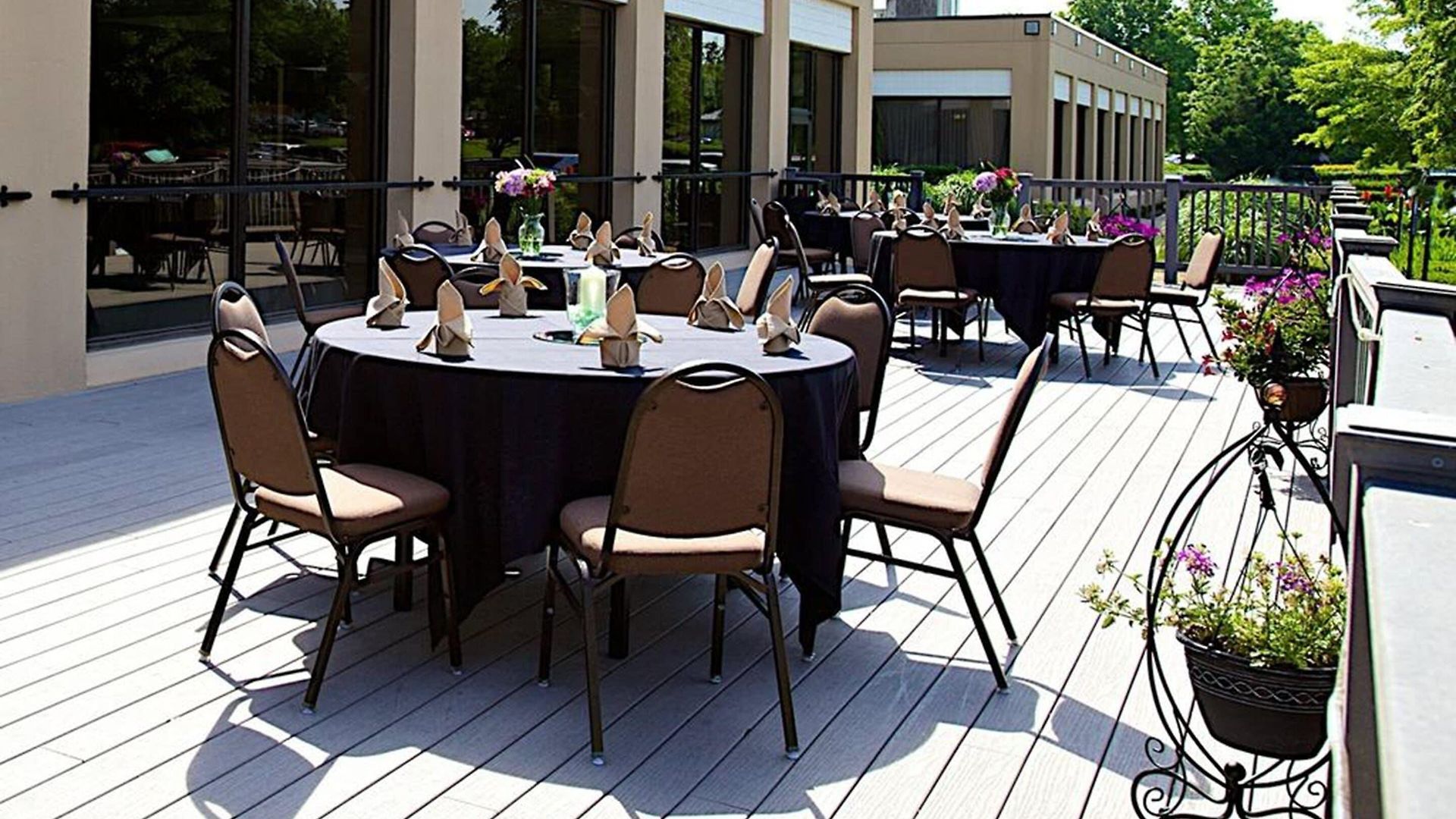 Radisson Airport Hotel 4*