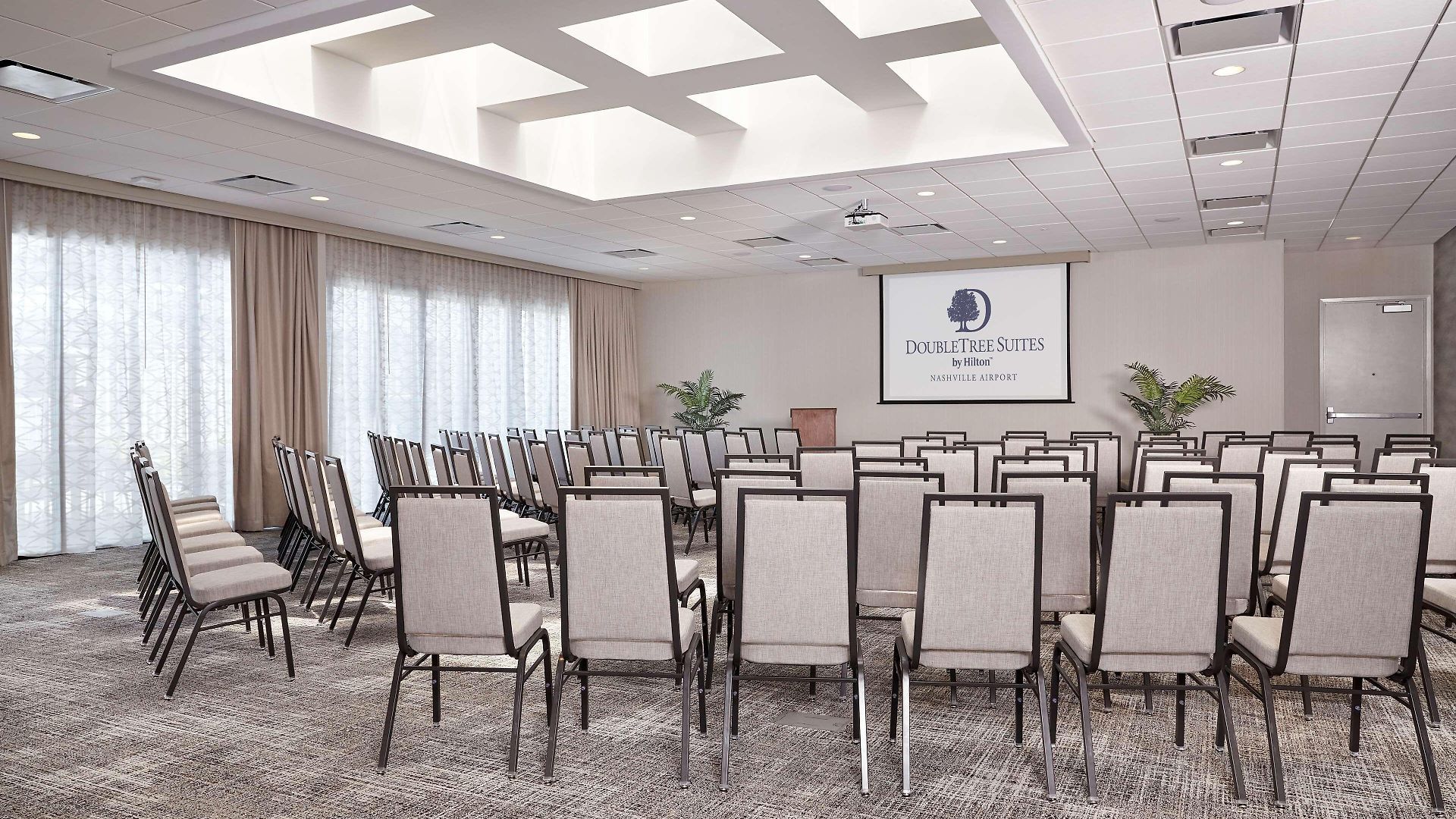 Doubletree By Hilton Airport 3* Nashville