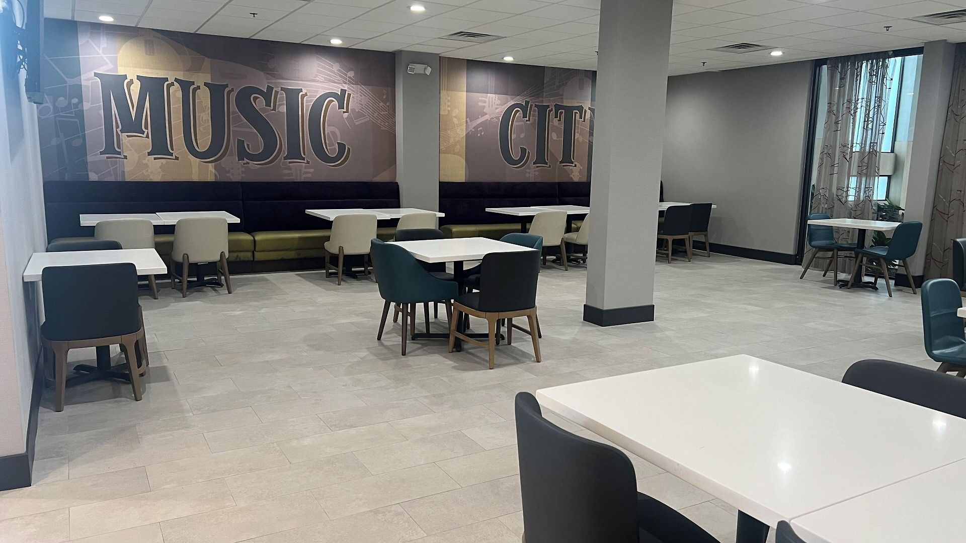 Downtown - Stadium By Ihg Hotel