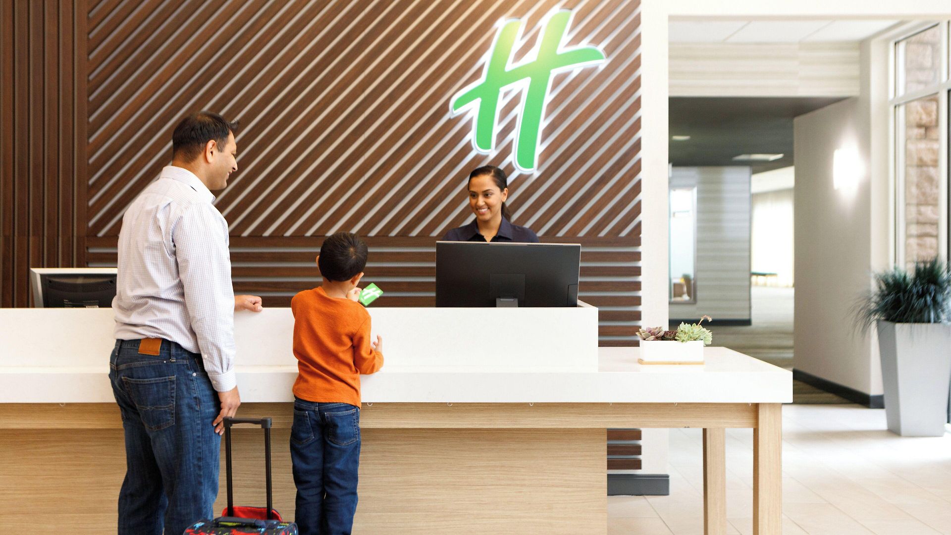 Hotel Downtown - Stadium By Ihg 3*