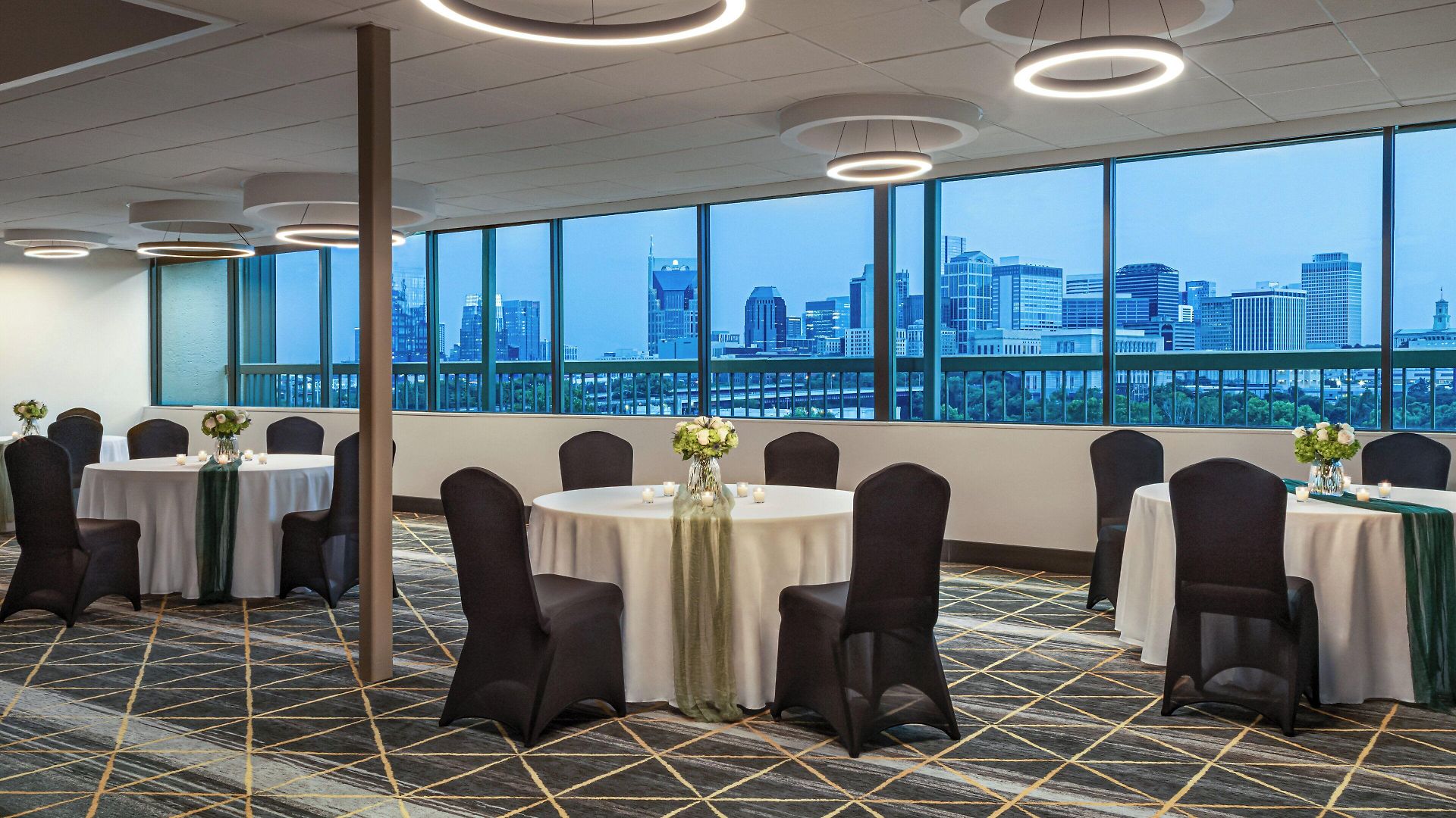 Downtown - Stadium By Ihg Hotel Nashville