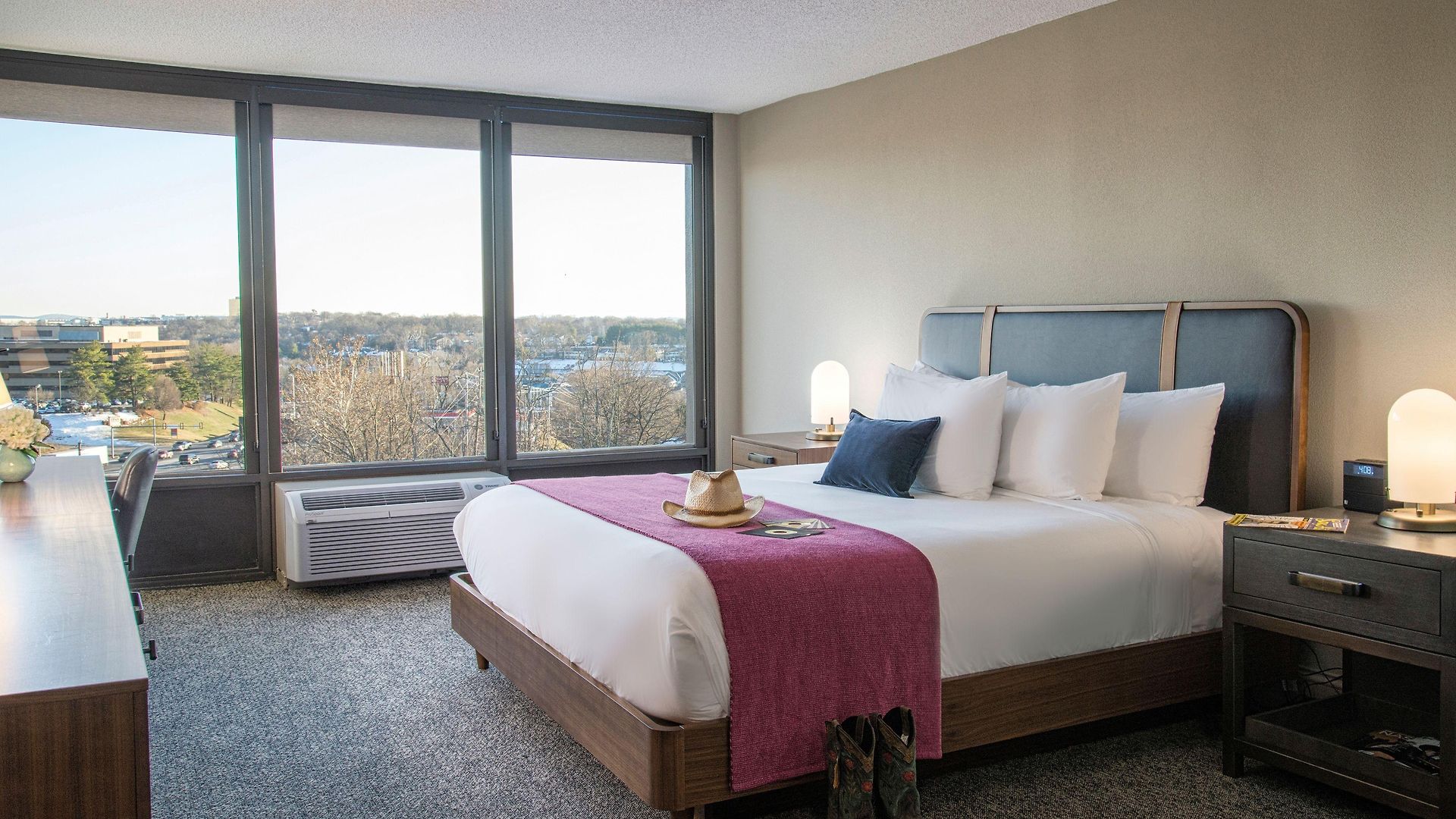 Hotel Delta By Marriott Airport 3*