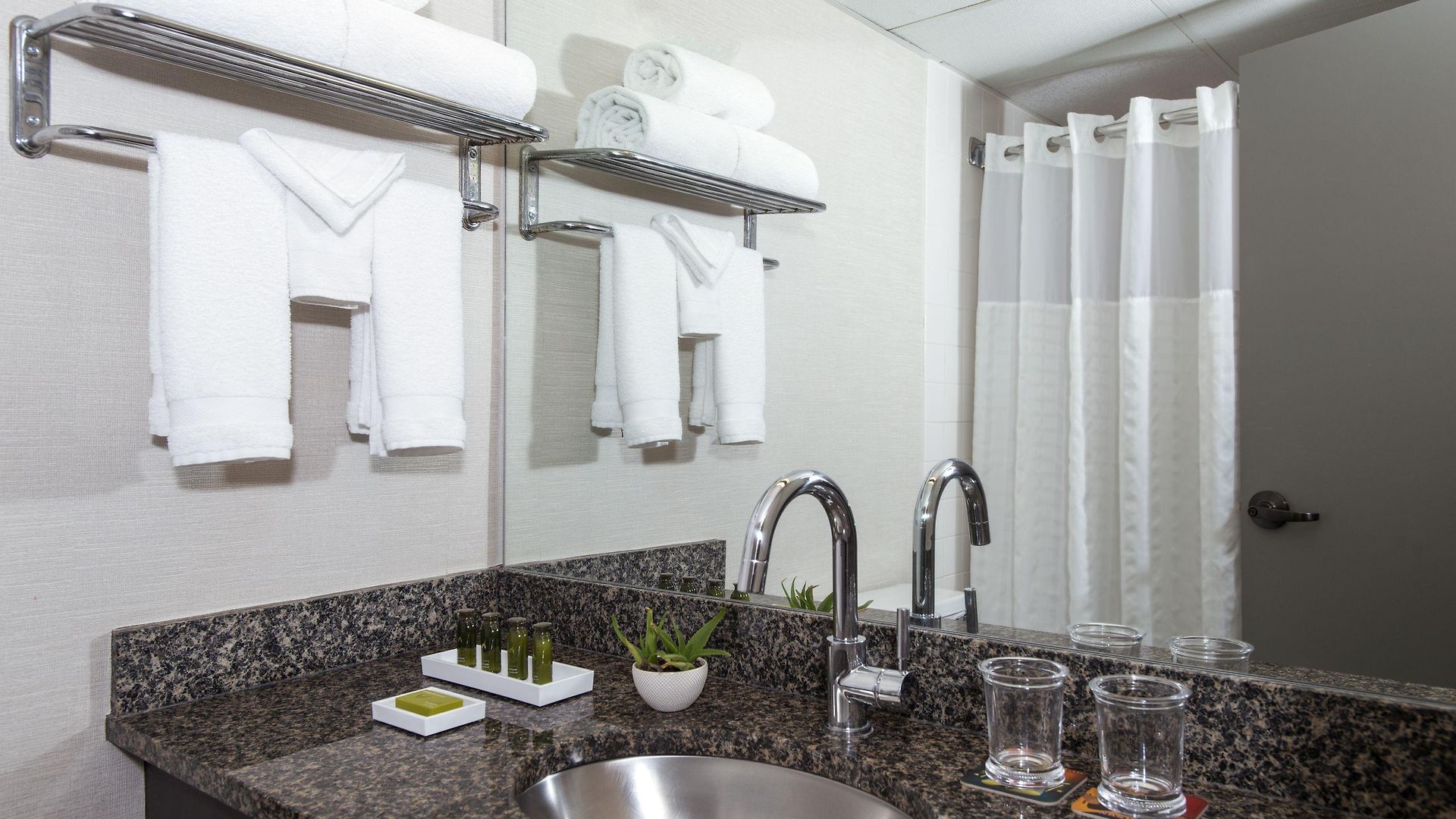 Delta By Marriott Airport Hotel