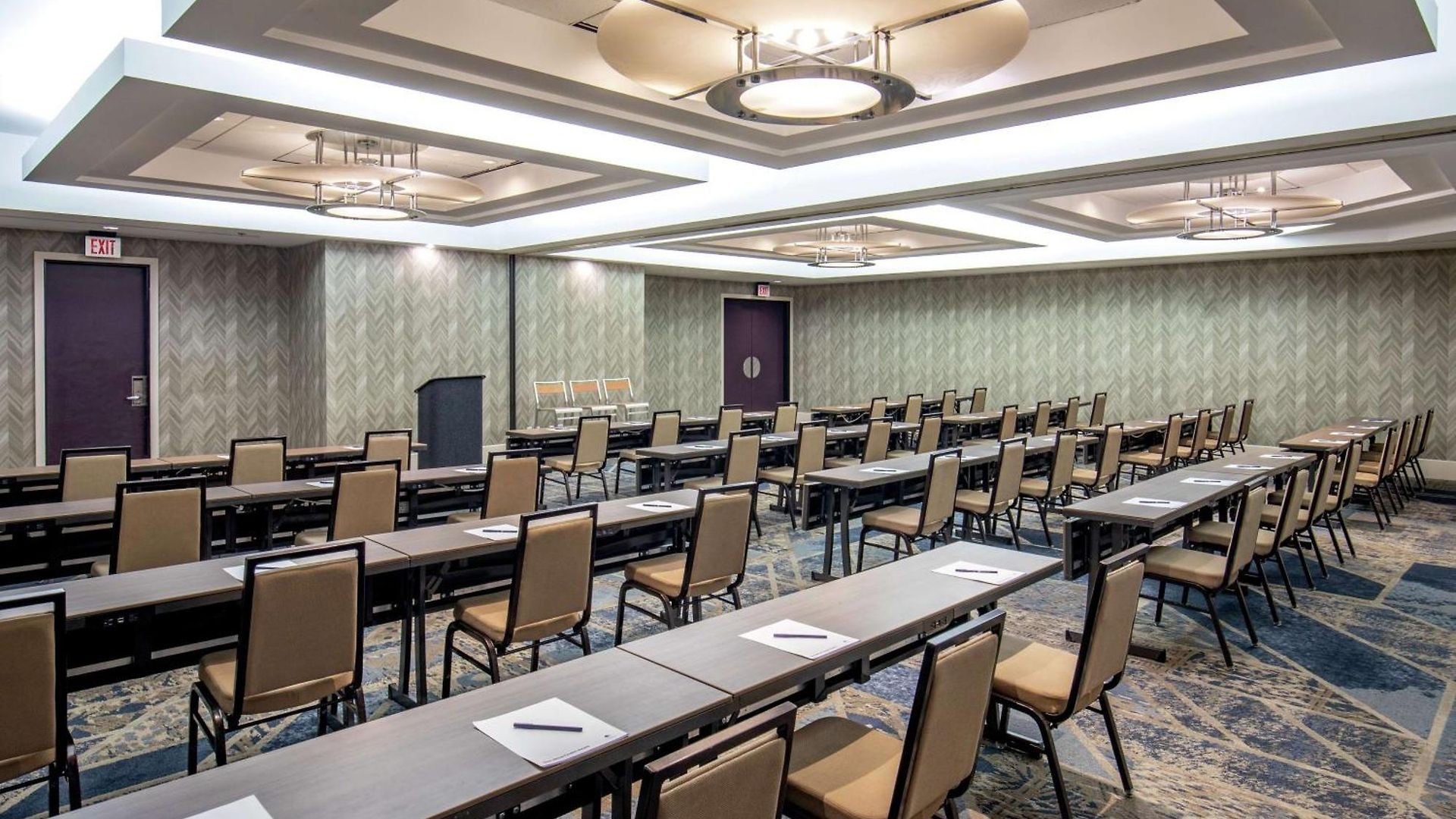 Doubletree By Hilton Downtown Hotel Nashville