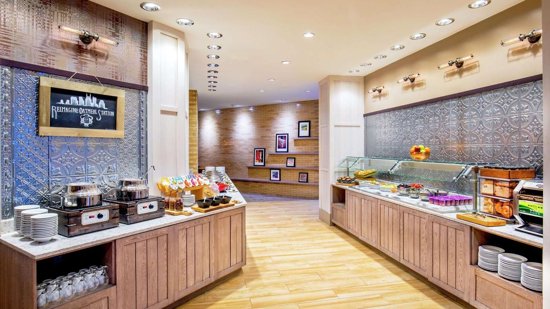 Hotel Doubletree By Hilton Downtown Nashville