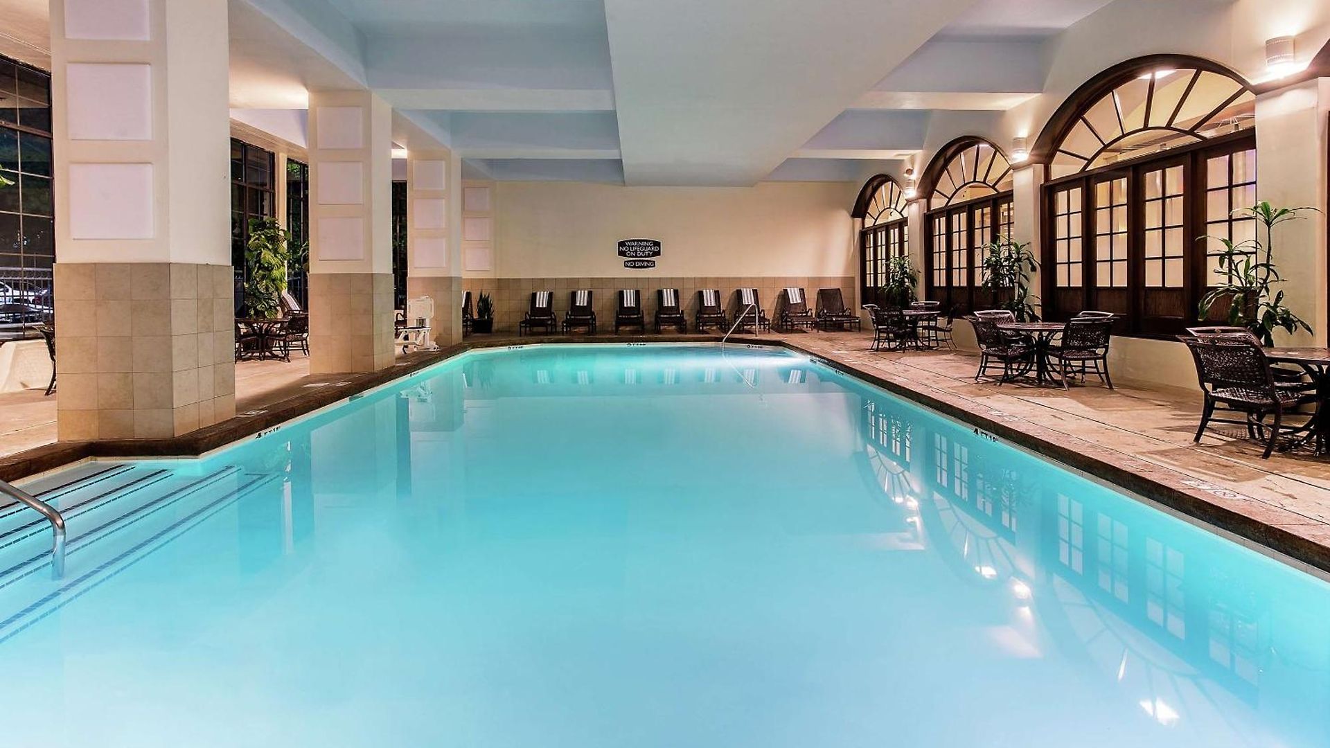 Embassy By Hilton Airport 4*
