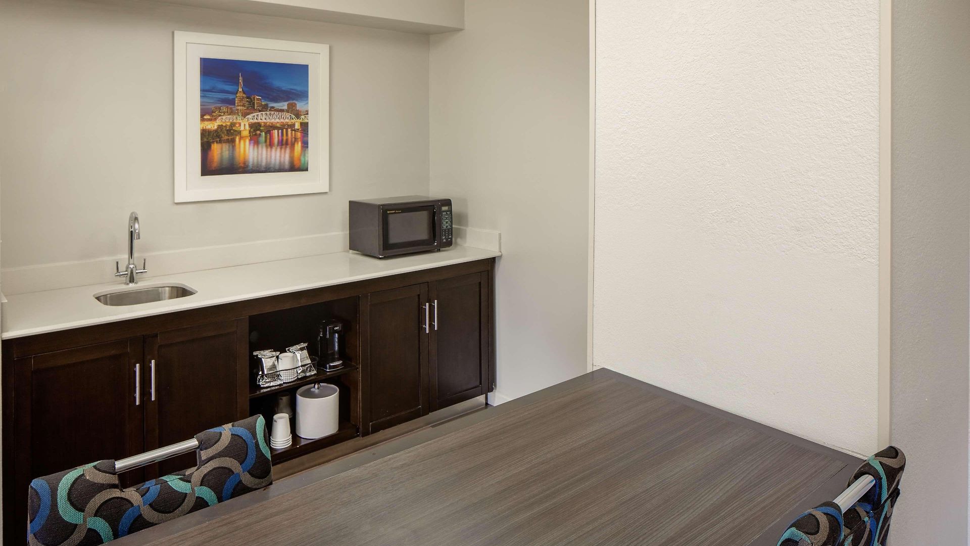 Hampton & Nashville-airport Hotel 3*