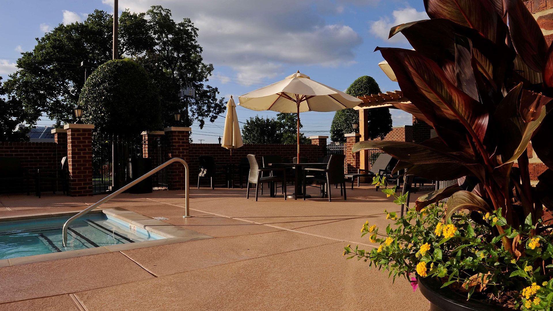 Hampton & Nashville-vanderbilt-elliston Place Hotel