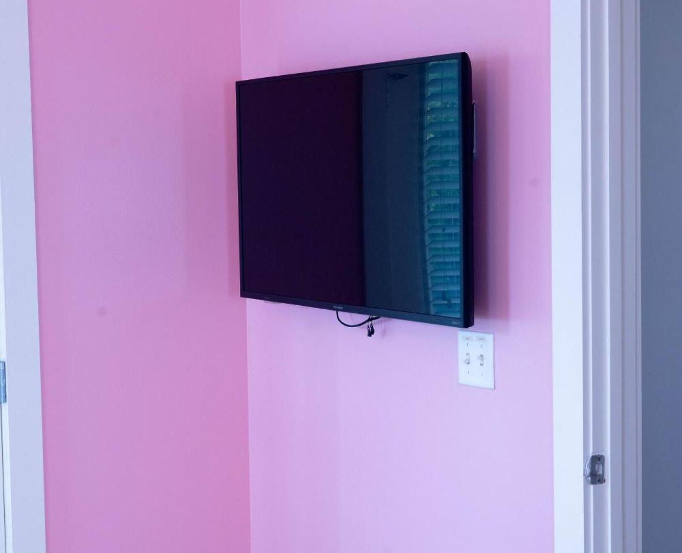 Lipstick & Boots - Luxury 3-level With Private Garage Near Music Row Apartment