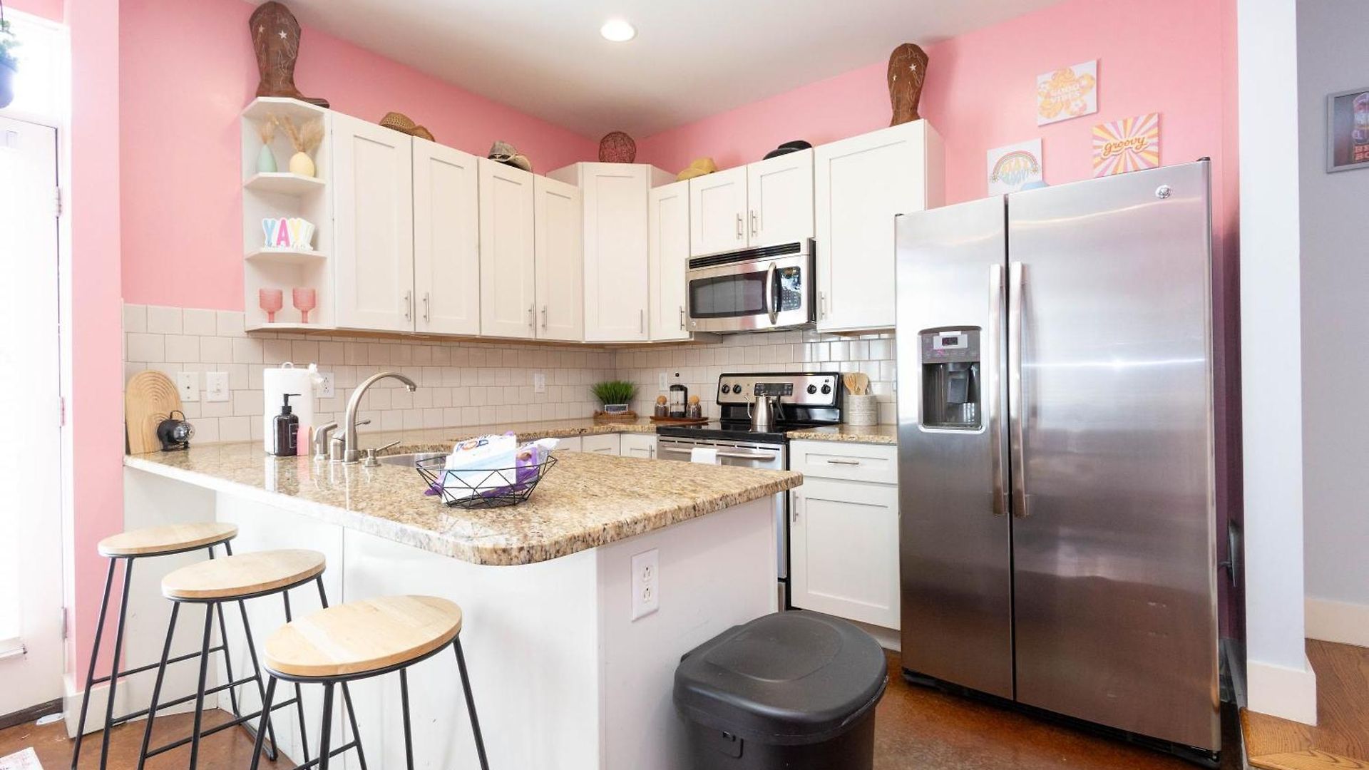 Apartment Lipstick & Boots - Luxury 3-level With Private Garage Near Music Row